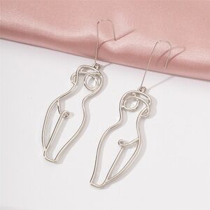 3/$30 🤍 Abstract Women’s Body Earrings